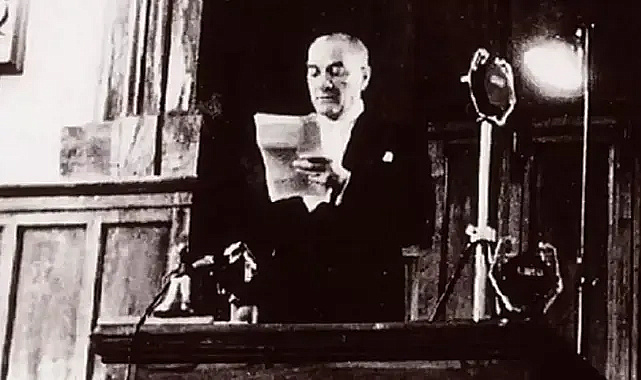 102 Yıldır Aynı İnançla: Yaşasın Cumhuriyet