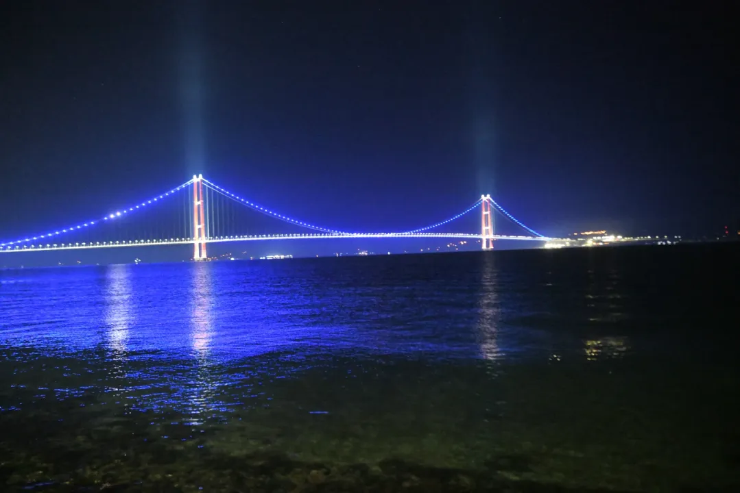 1915 Çanakkale Köprüsü Dünya Diyabet Günü nedeniyle maviye büründü