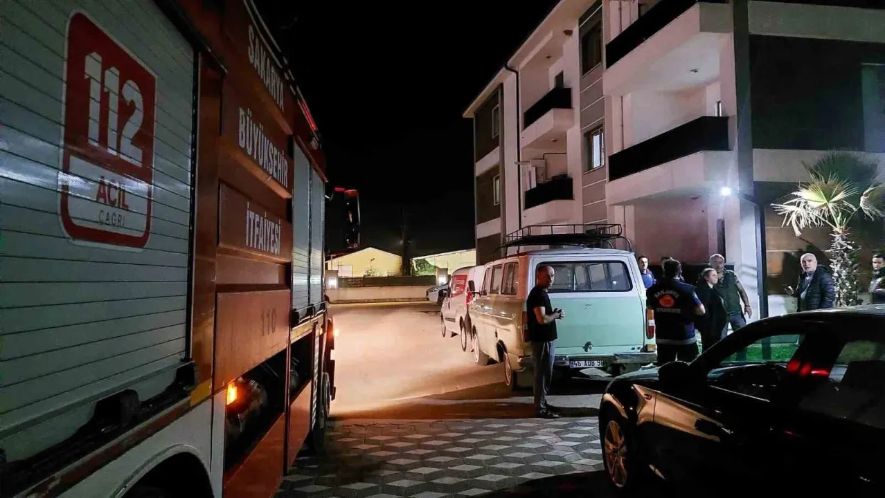 4 yaşındaki çocuk tek başına kilitli kaldı! İtfaiye ekipleri devre girdi