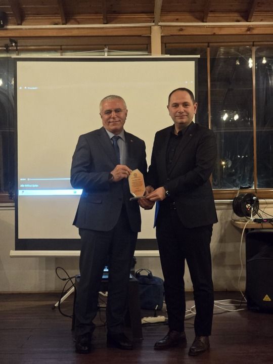 42 yıllık eğitimci Mehmet Akif Ersoy MTAL Müdürü Mithat Şahin emekliye ayrıldı