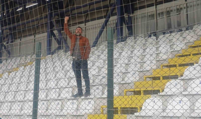 600 kilometre yol kat edip takımını tek başına destekledi