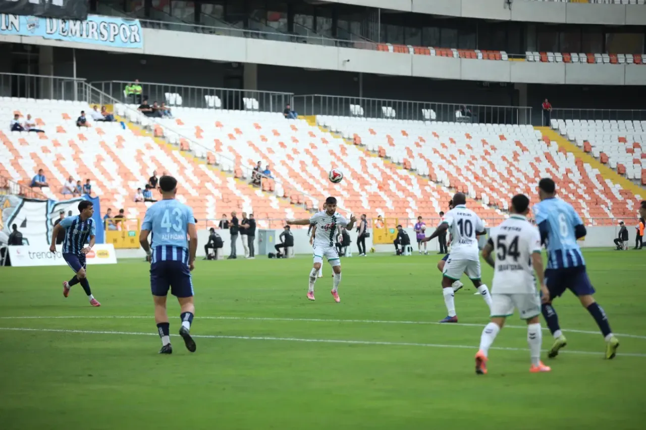 Adana Demirspor - Sakaryaspor: 0-1 CANLI ANLATIM