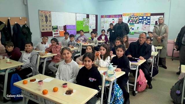 Akyazı'da Yerli Malı Haftası Kutlanıyor