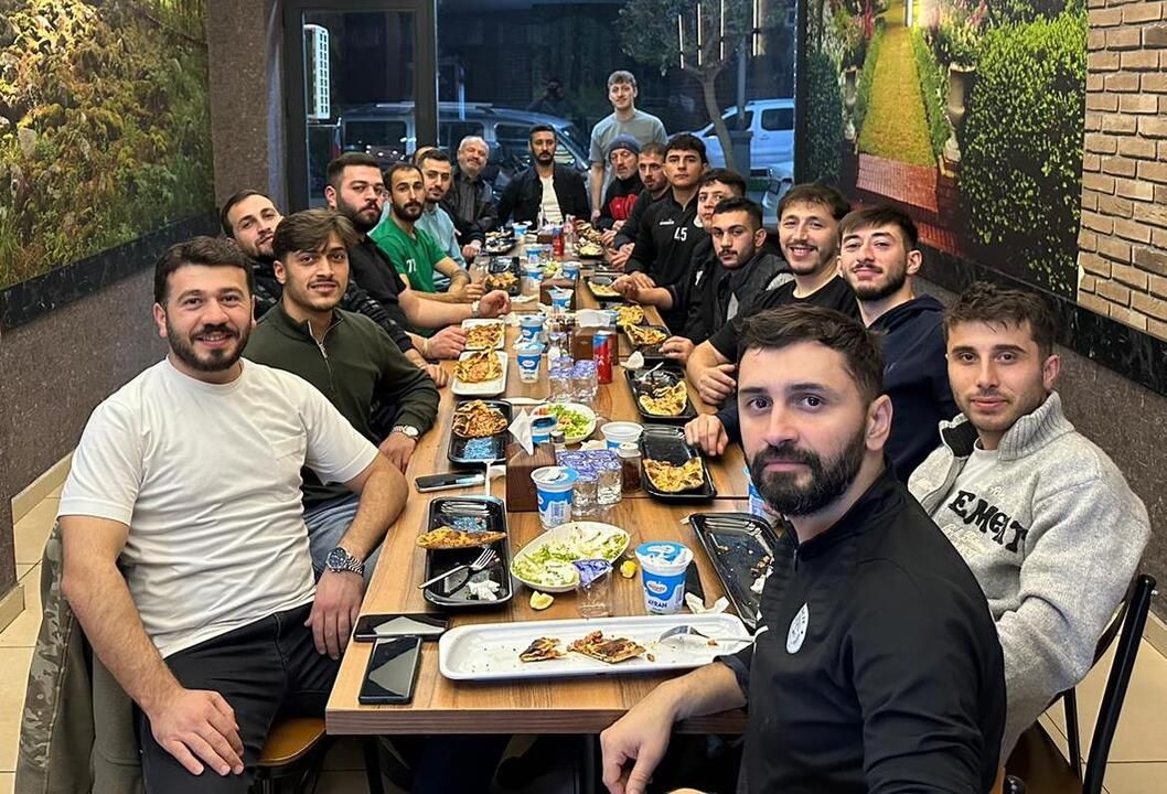 Alaağaç 1860 Spor Kulübünden moral yemeği