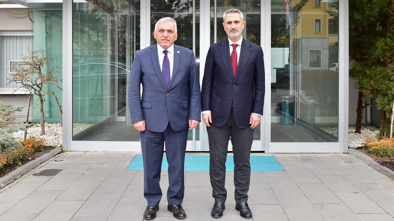 Ali İnci’nin girişimleriyle Sakarya’ya Spor Toto’dan güçlü spor yatırımları