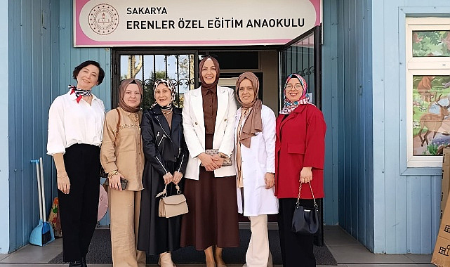 APAYDIN: “Özel çocuklara adanmış emeklere minnetimizi sunduk”