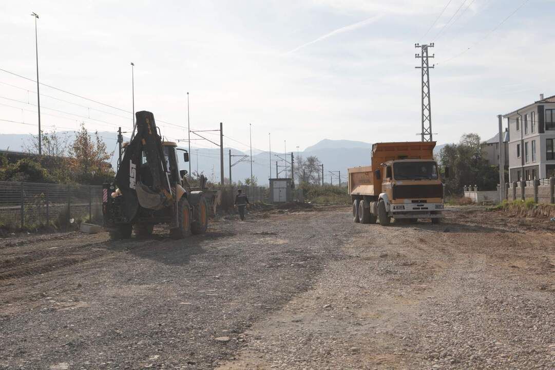Arfiye'nin yeni caddesi için çalışmalar başladı