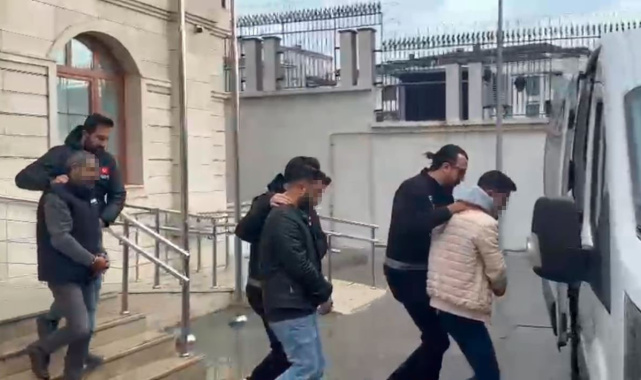 Arnavutköy'de aranan 4 şahıs yakalandı