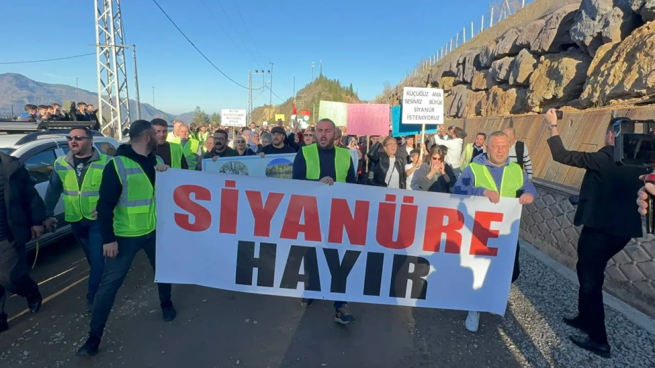 Artvin’de siyanür havuzlarına tepki yürüyüşü
