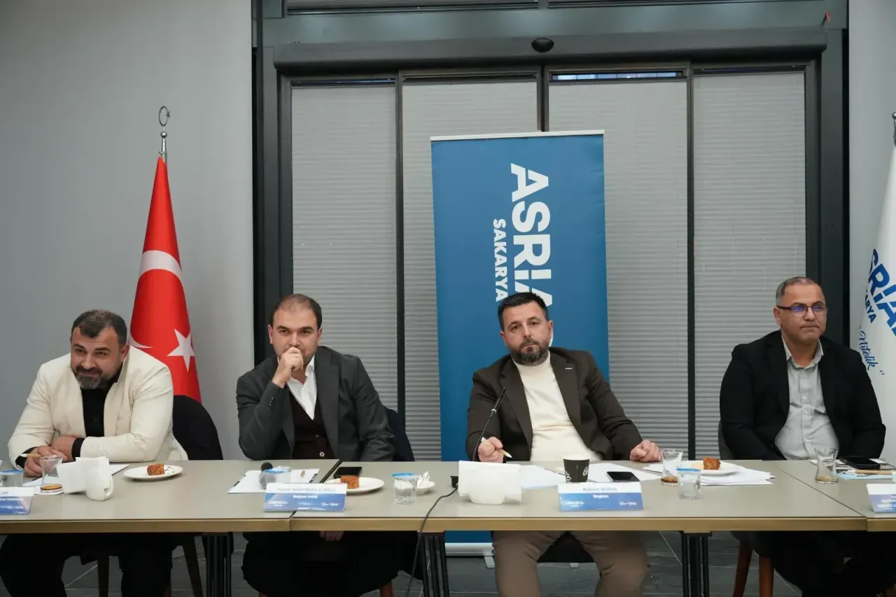 ASRİAD Sakarya'da 2025 yılını değerlendirdi