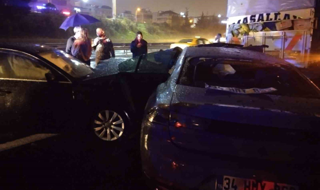 Ataşehir'de zincirleme trafik kazası: 6 yaralı
