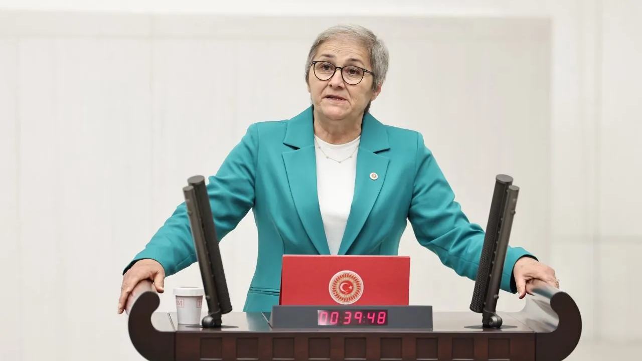 Ayça Taşkent’ten kesin hesap çıkışı: Bu bir borç ekonomisi