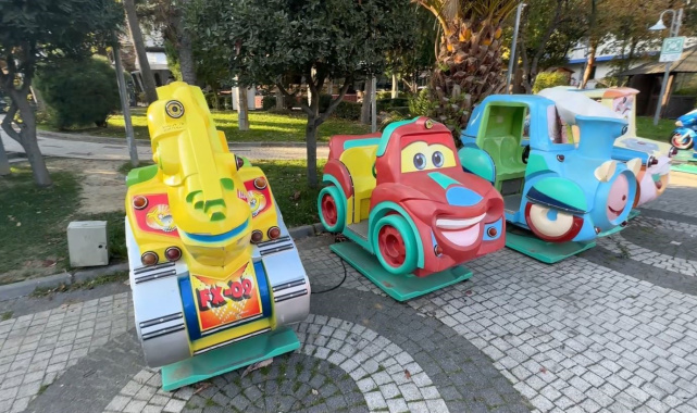 Bağcılar'da Plevne Parkında oynayan 4 çocuk, elektrik akımına kapıldı