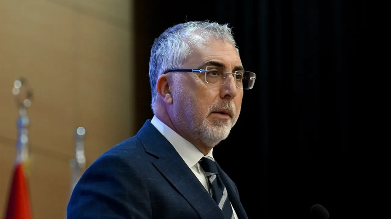 Bakan Işıkhan asgari ücret için konuştu: Rakam için çok erken