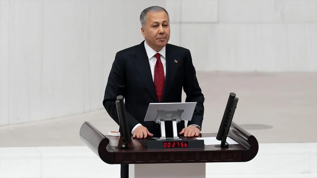 Bakan Yerlikaya: 103 terör örgütü mensubu ikna yoluyla yurt dışından gelerek güvenlik güçlerimize teslim oldu