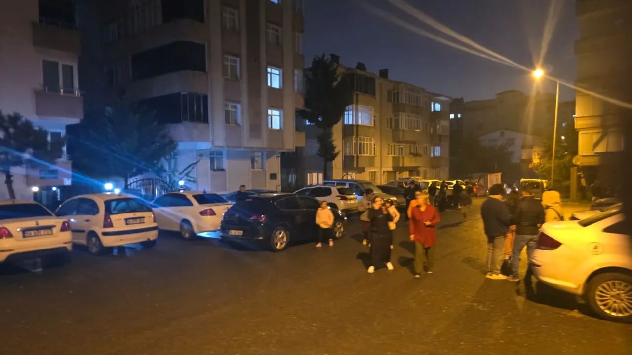 Balıkesir'de 6,1 büyüklüğünde deprem