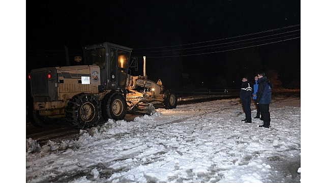 Başkan Çırpanoğlu Kar Mesaisinde: "Kahramankazan Güne Huzurla Uyanacak"