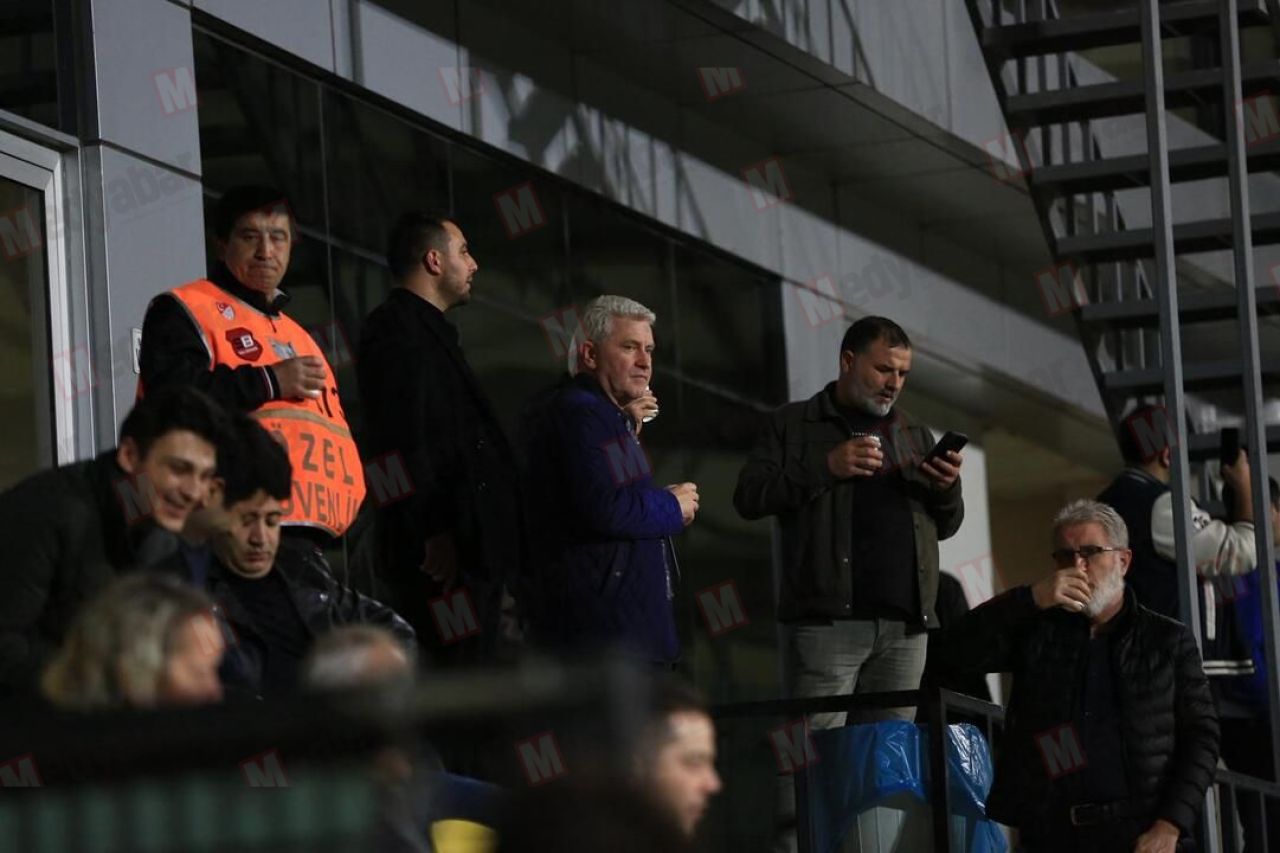 Başkan kıratlı maç sonu "Yönetim istifa!" tezahüratlarıyla şok oldu!