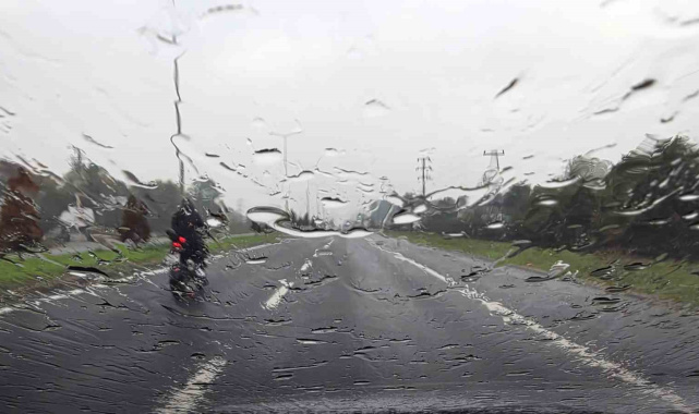 Batı Karadeniz'de gök gürültülü sağanak yağış uyarısı yapıldı