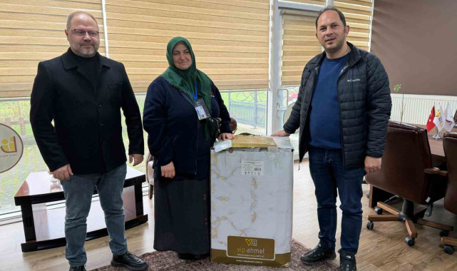 "Bayrağı kızımın çeyizine koyacağım" diyen kadının kızına çeyiz desteği