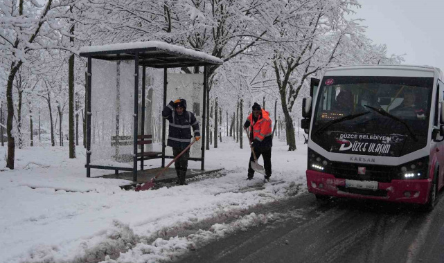 Belediyenin kar timleri sahada