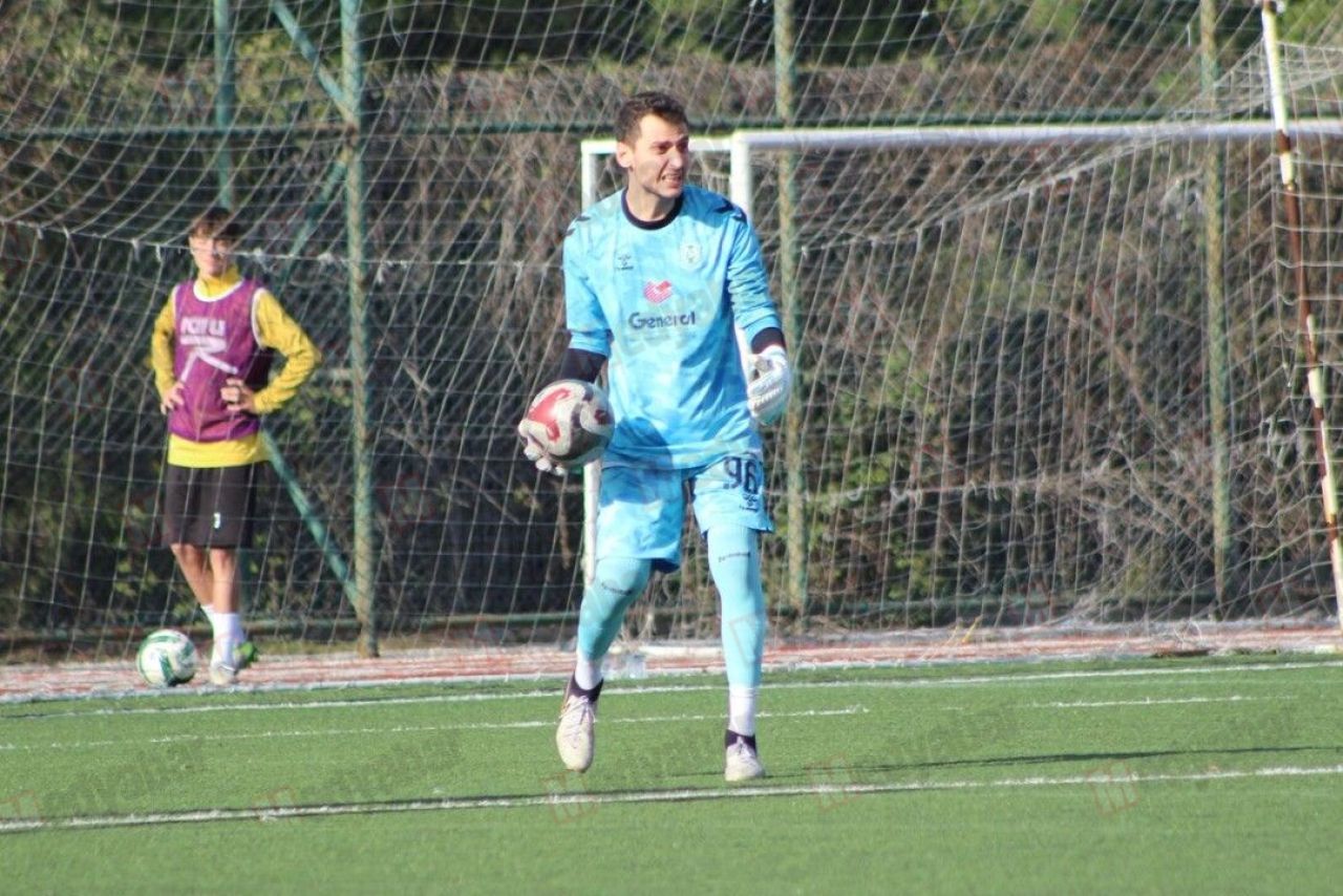 Berat Akçay kaleyi kapattı