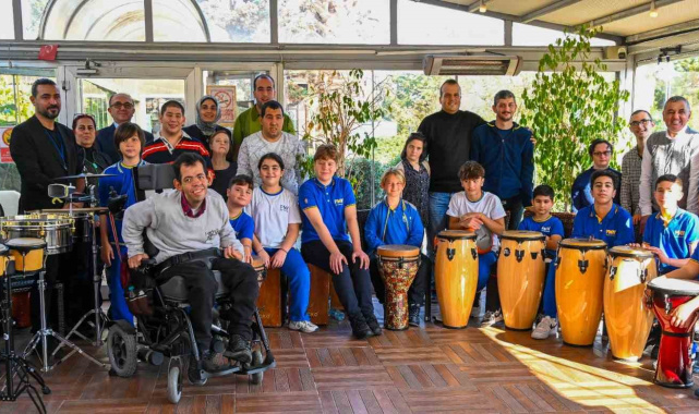 Beşiktaş Belediyesi, Engelliler Günü'nü renkli etkinliklerle kutladı