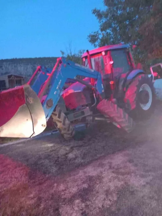 Bilecik’te traktör ile 54 plakalı minibüs çarpıştı: 3 yaralı