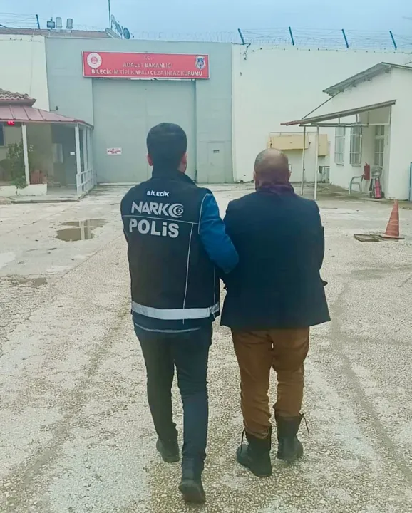 Bilecik'te üzerinde uyuşturucu bulunan şüpheli tutuklandı
