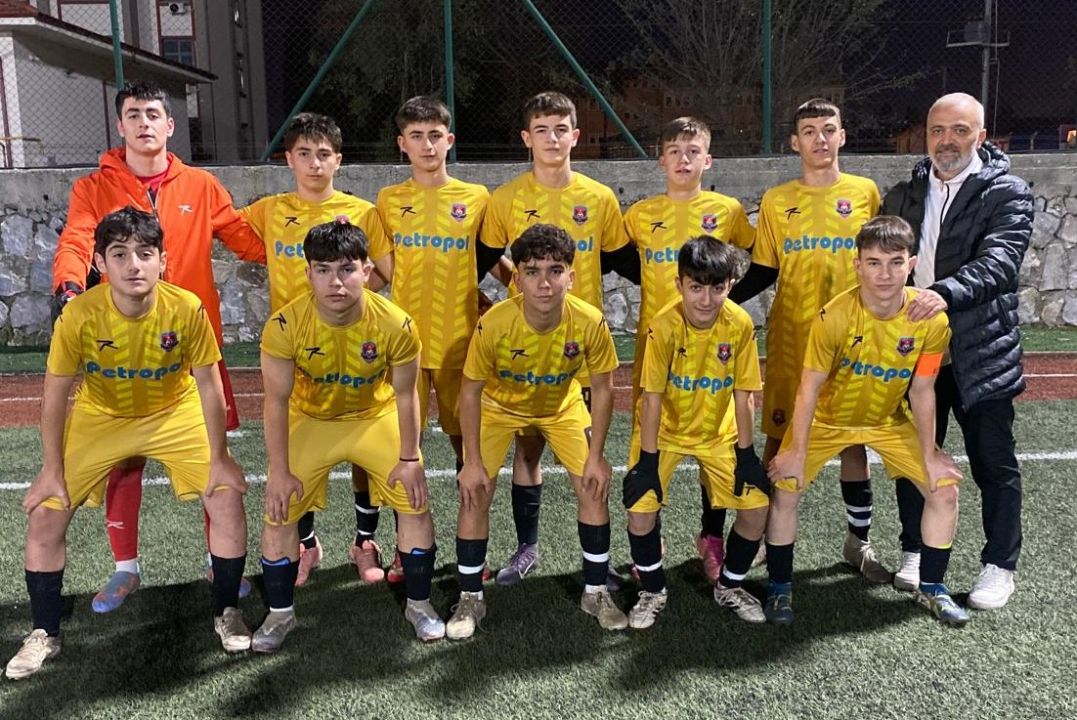 Bir FK ile Ada FK yenişemedi