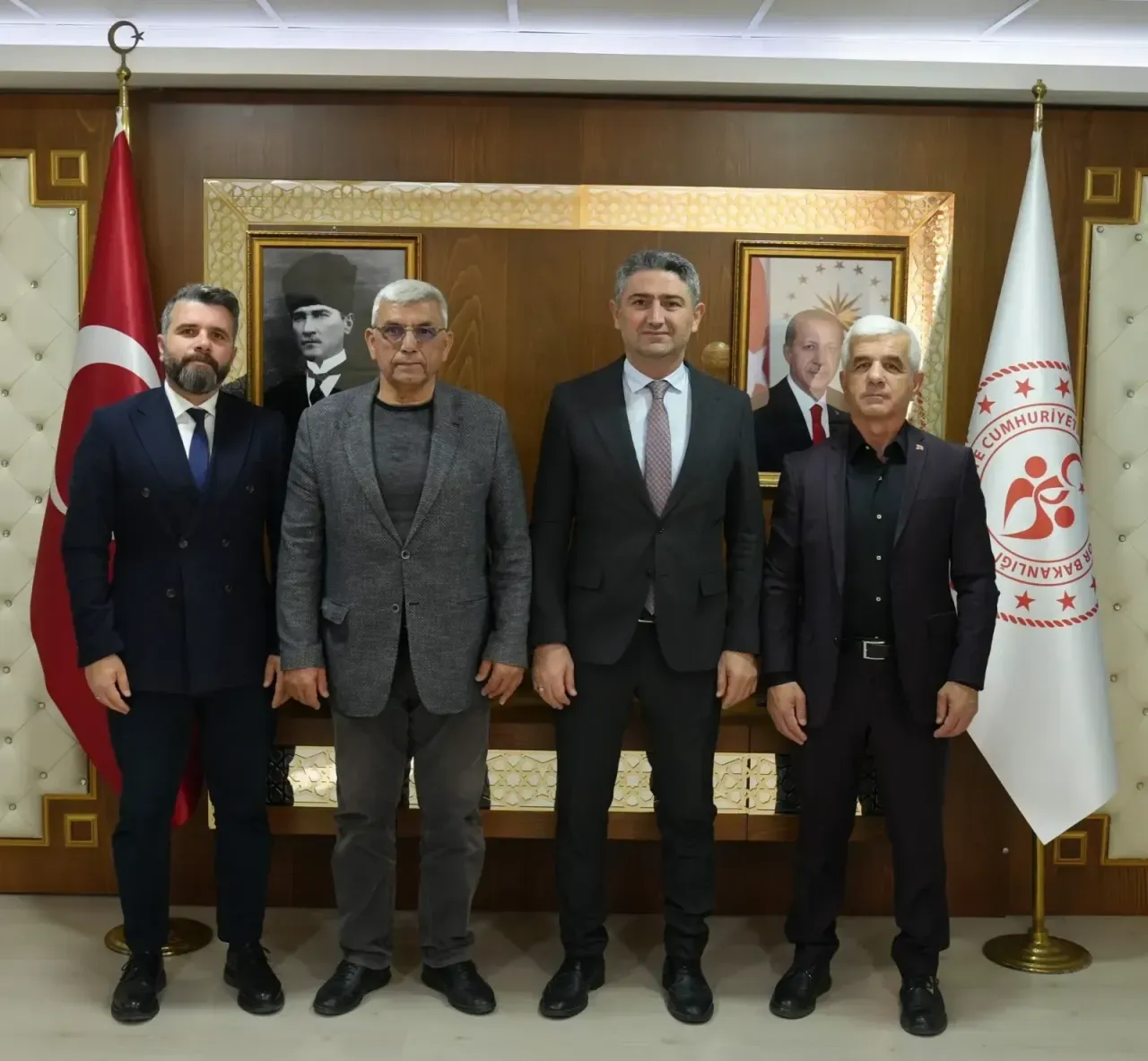 Boks İl Temsilciliğinden, Gençlik ve Spor İl Müdürü Boz'a ziyaret