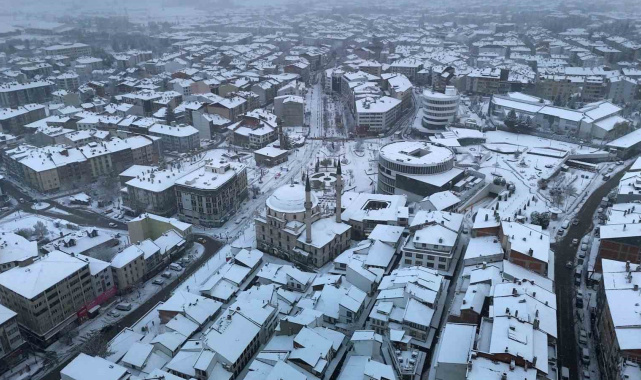 Bolu beyaza büründü