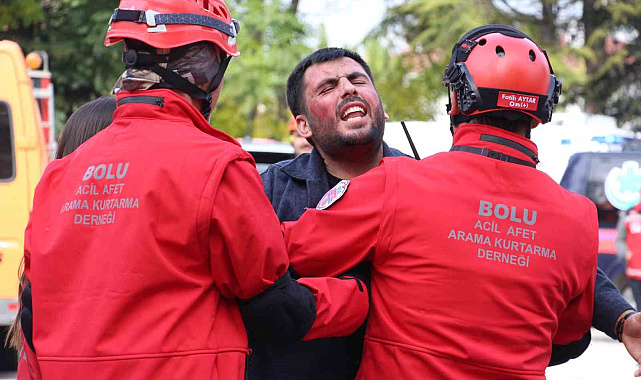 'Bolu'da 5.8'lik deprem' senaryosu gerçeğini aratmadı