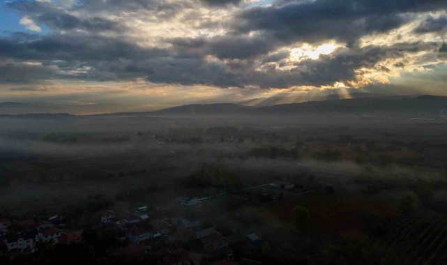 Bolu'da sis denizi kartpostallık manzaralar oluşturdu