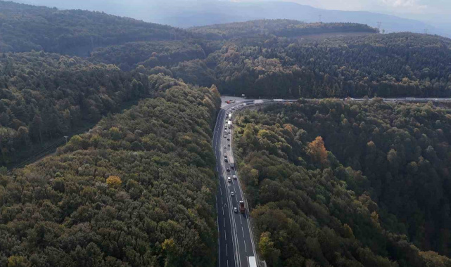 Bolu Dağı Tüneli'nde yapılan çalışmalar kara yolundaki trafiği artırdı