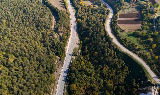 Bolu-Mudurnu kara yolunda sonbahar yolculuğu