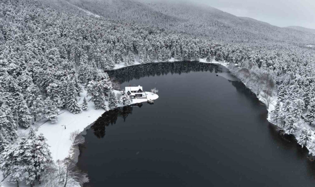 Bolu'nun incisi beyaza büründü, ortaya kartpostallık görüntüler çıktı