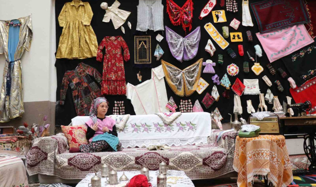 Bu kareler film setinden değil, ilkokuldan