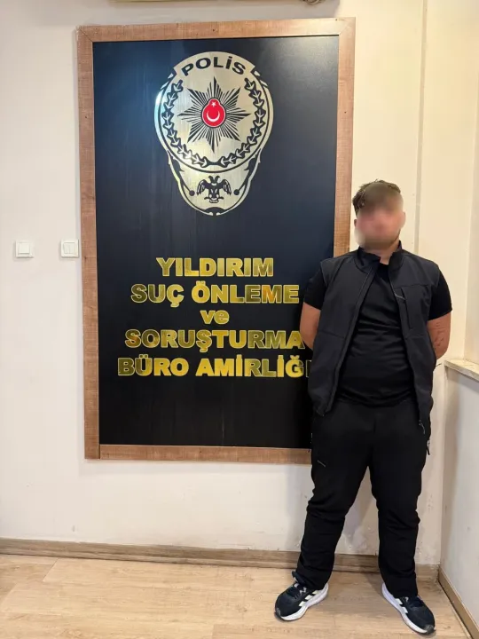 Bursa'da 80 yıl kesinleşmiş hapis cezası bulunan firari hükümlü yakalandı