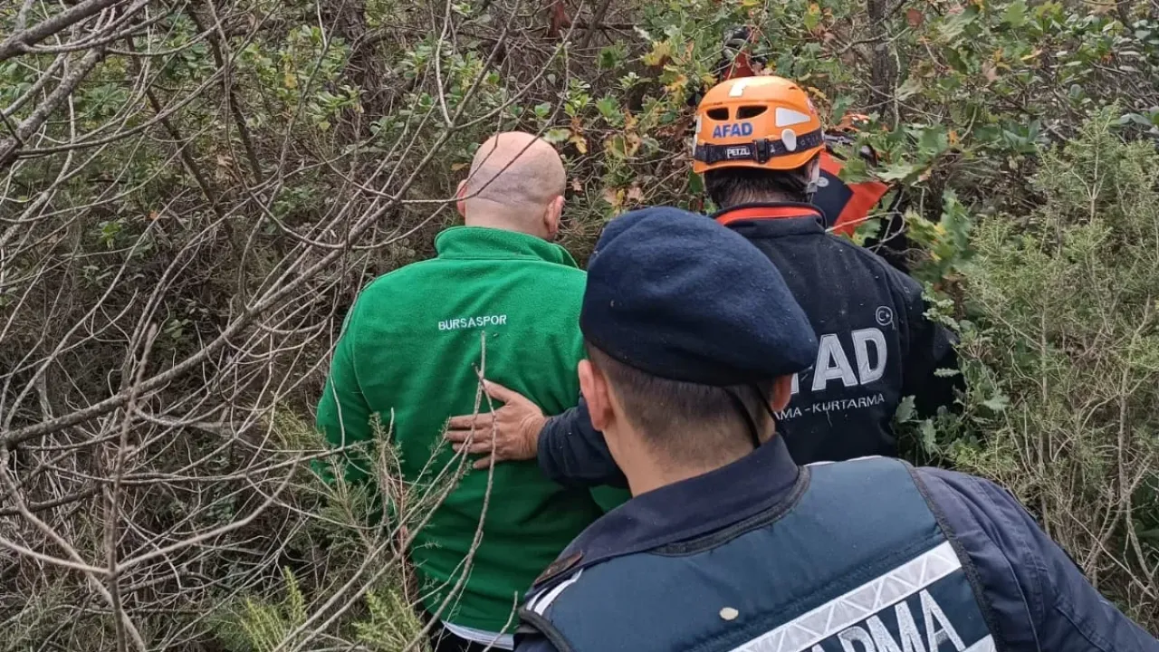 Bursa'da ormanlık alanda mahsur kalan kişi kurtarıldı