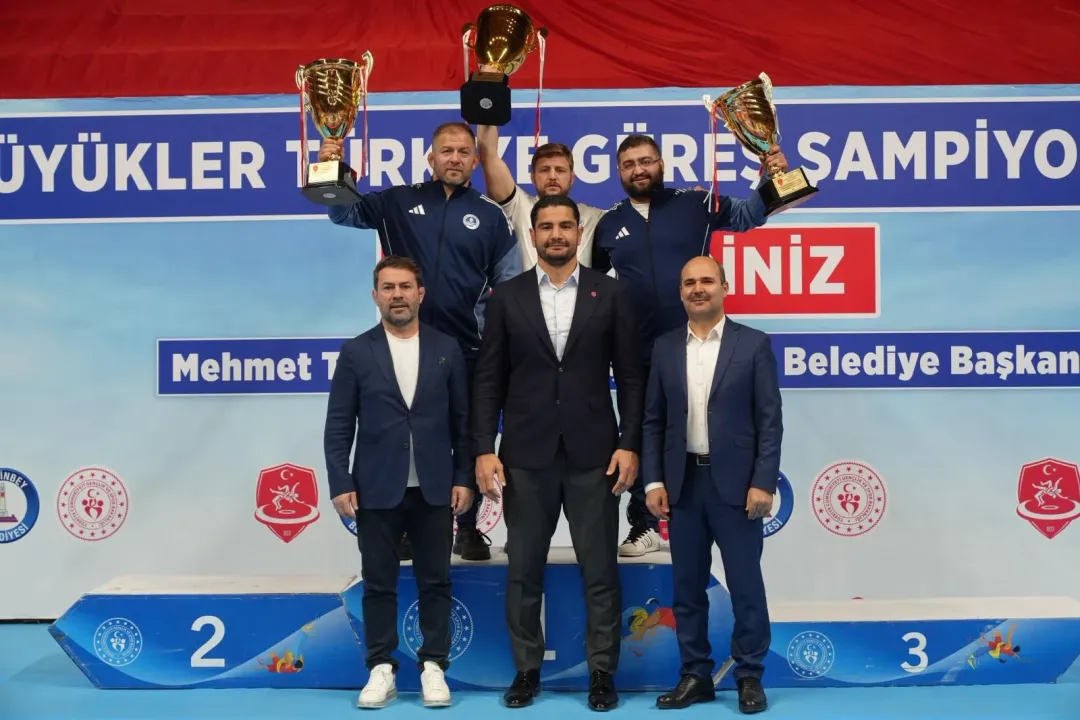 Büyükler Serbest Güreş Türkiye Şampiyonası sona erdi: Ankara ASKİ zirvede yer aldı