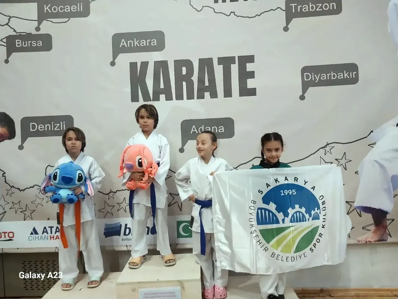 Büyükşehirli sporculardan madalya yağmuru: Başarıları göz dolduruyor…