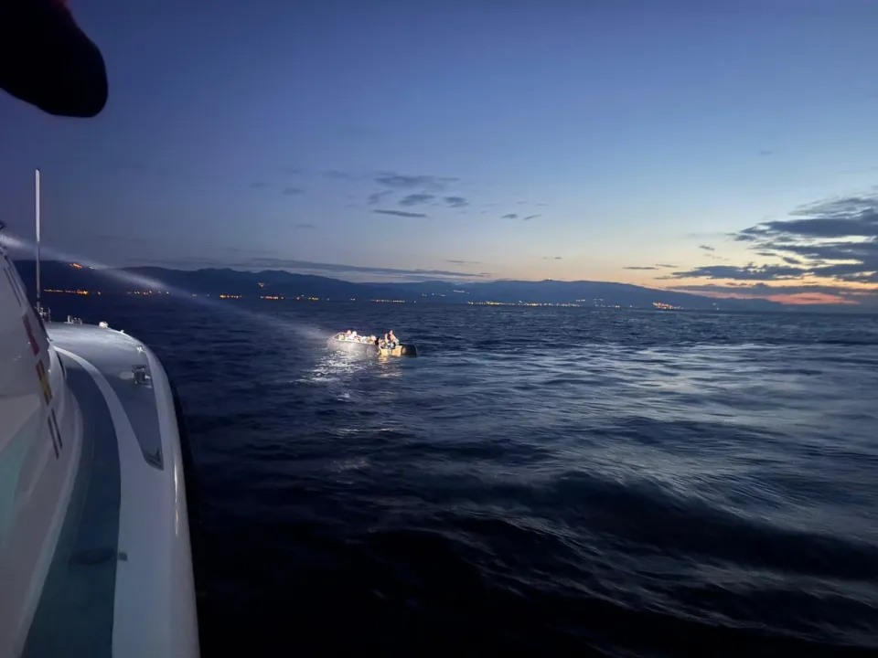 Çanakkale'de 24 düzensiz göçmen yakalandı