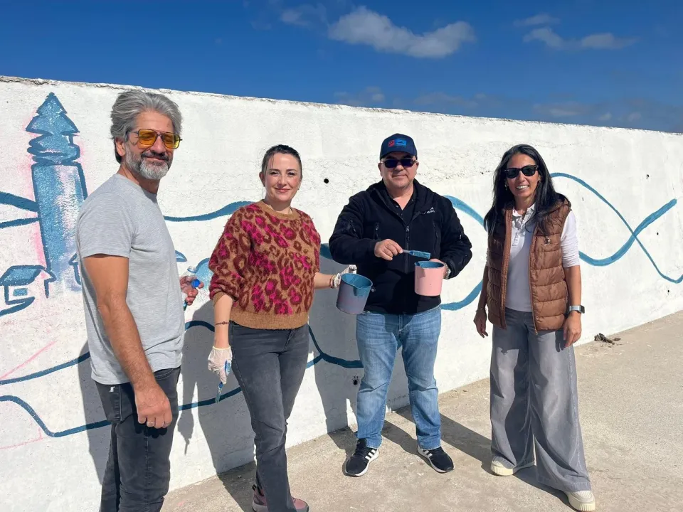 Çanakkale'deki Kumkale Limanı renklendirildi