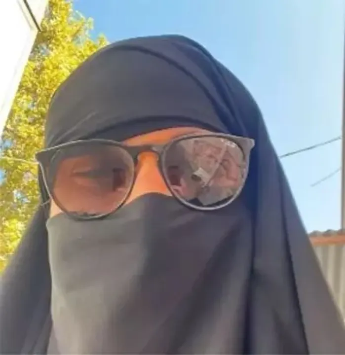 Çarşafla gezen erkek, adli kontrolle serbest bırakıldı