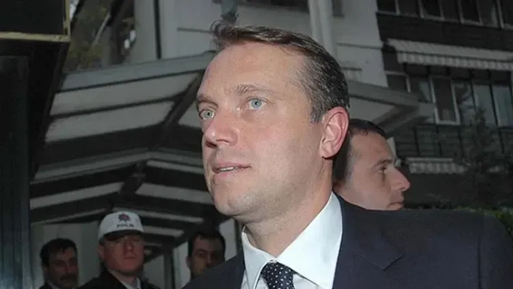 Cem Uzan’ın gizli kasasına el konuldu