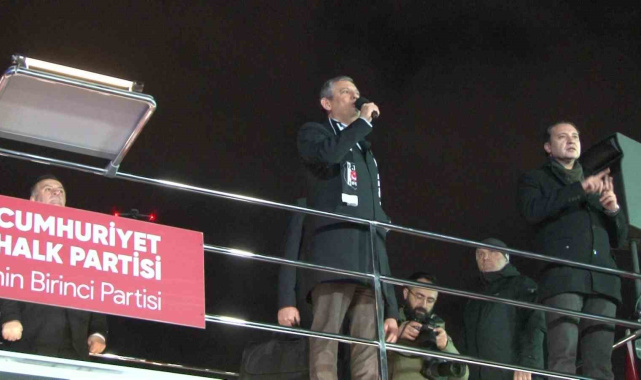 CHP Genel Başkanı Özel: "İstanbul aynı anda en çok metro inşaatının olduğu il oldu"