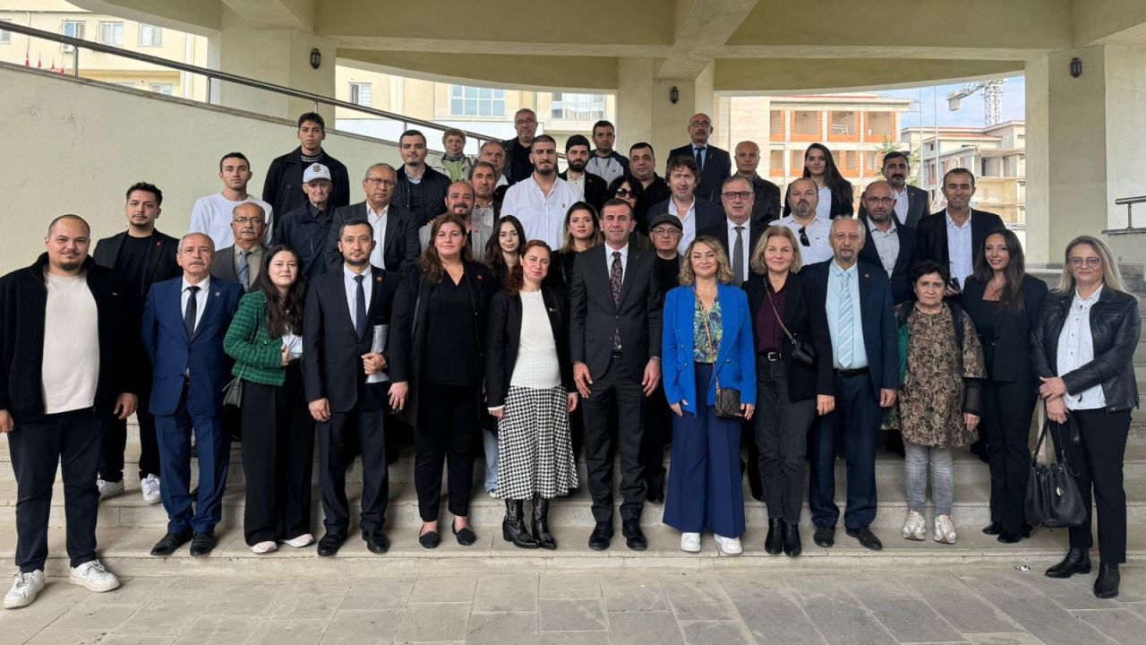 CHP'nin yeni il yönetimi mazbatasını aldı