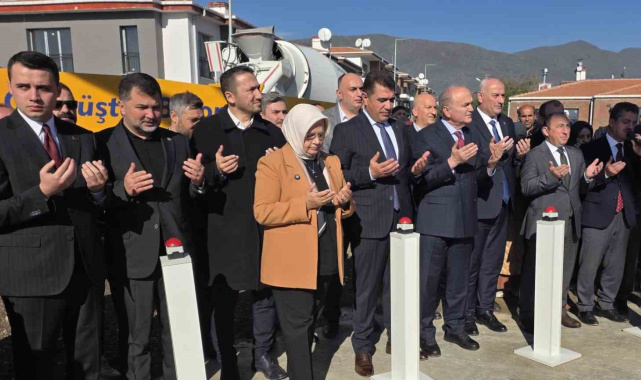 Çilimli'ye Selçuklu mimarisinde yapılacak caminin temeli atıldı