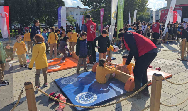 Çocuklar bu tır ile teknolojiden az da olsa uzaklaştılar